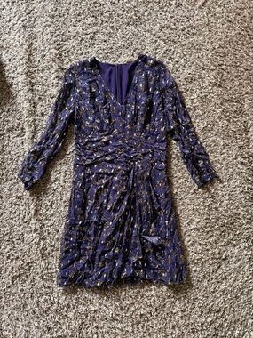 V-Neck Navy Blue Dress with Gold Print and Ruching